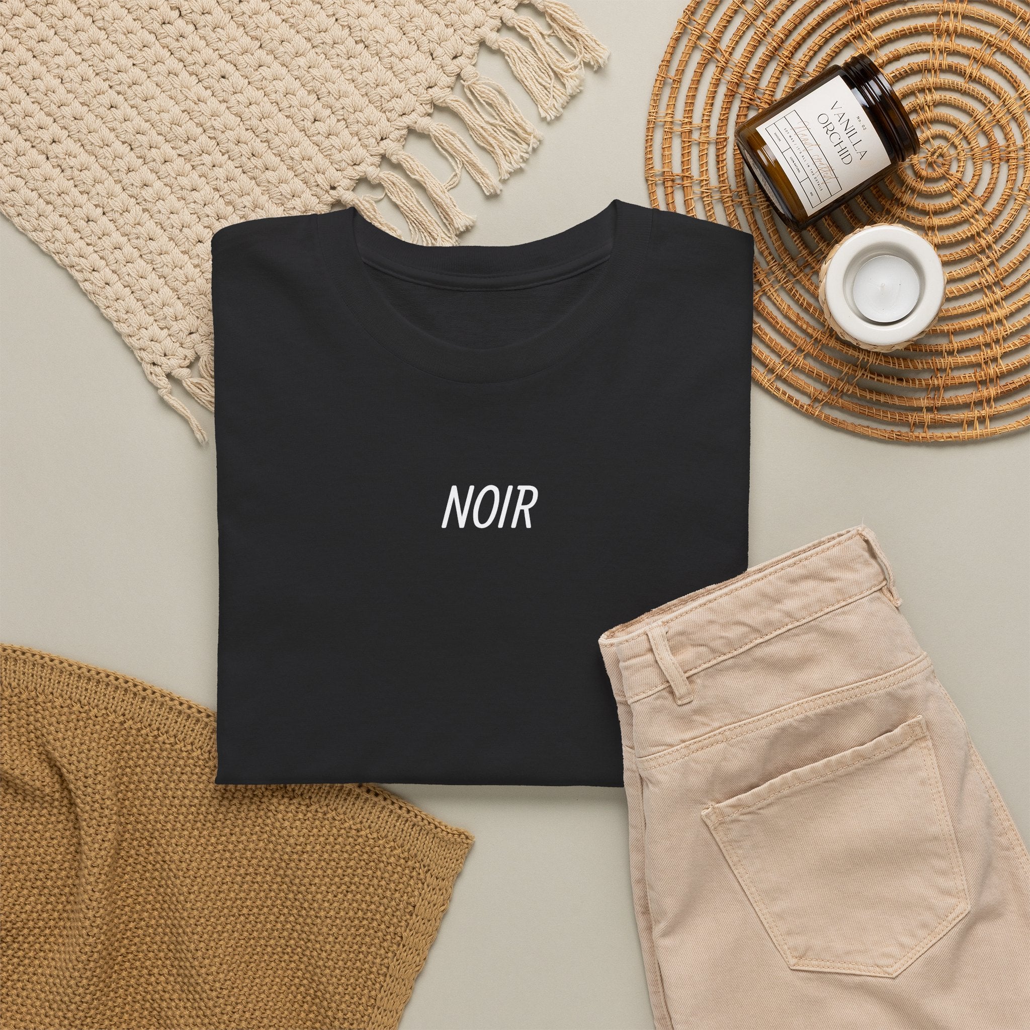 Noir Graphic T-Shirt — Gothic Woman – tričko s výrazným zadním potiskem